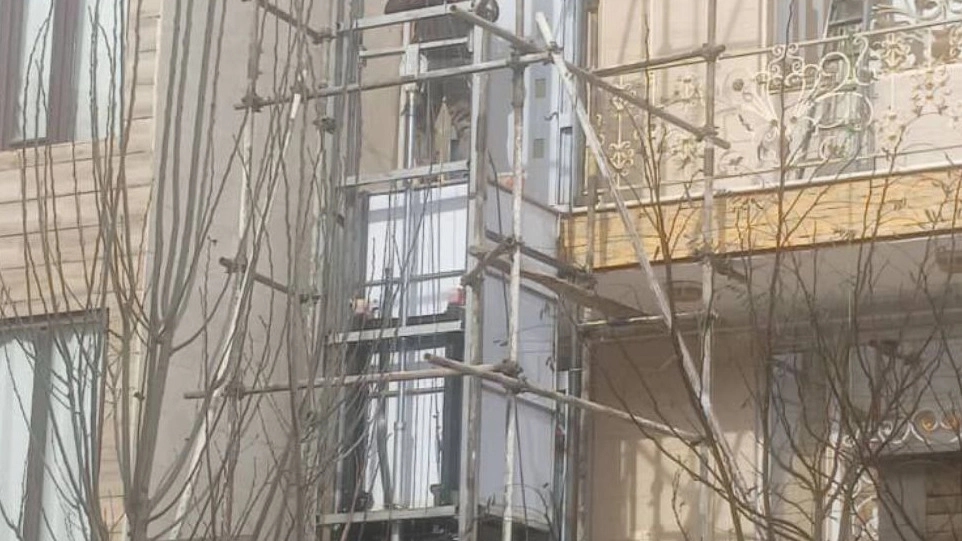 بالابر هوم لیفت اجرای کار تاکستان 500kg ارتفاع 9متر